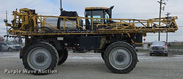 Image of RoGator RG1100B equipment image 3