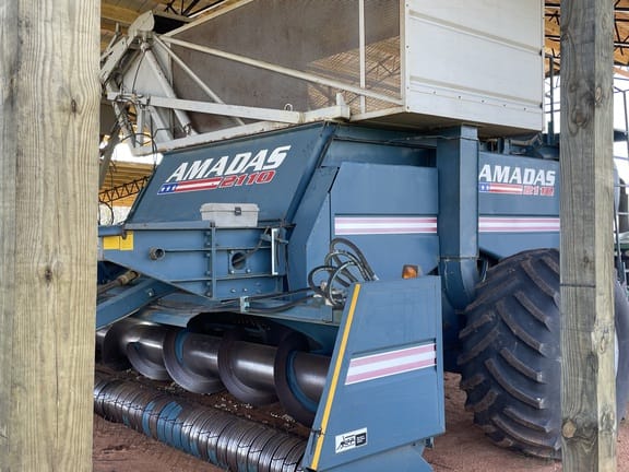 2015 Amadas 2110 Equipment Image0