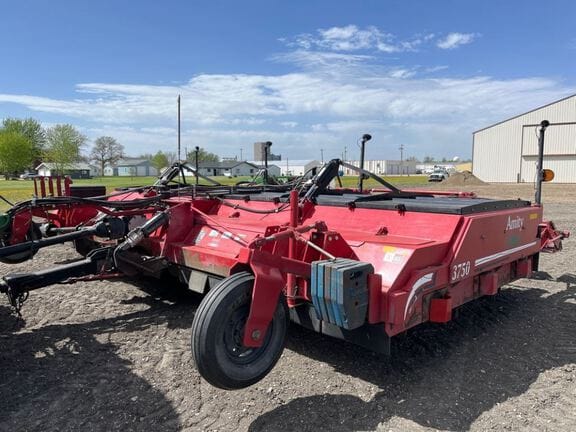 2015 Amity 3750 Equipment Image0