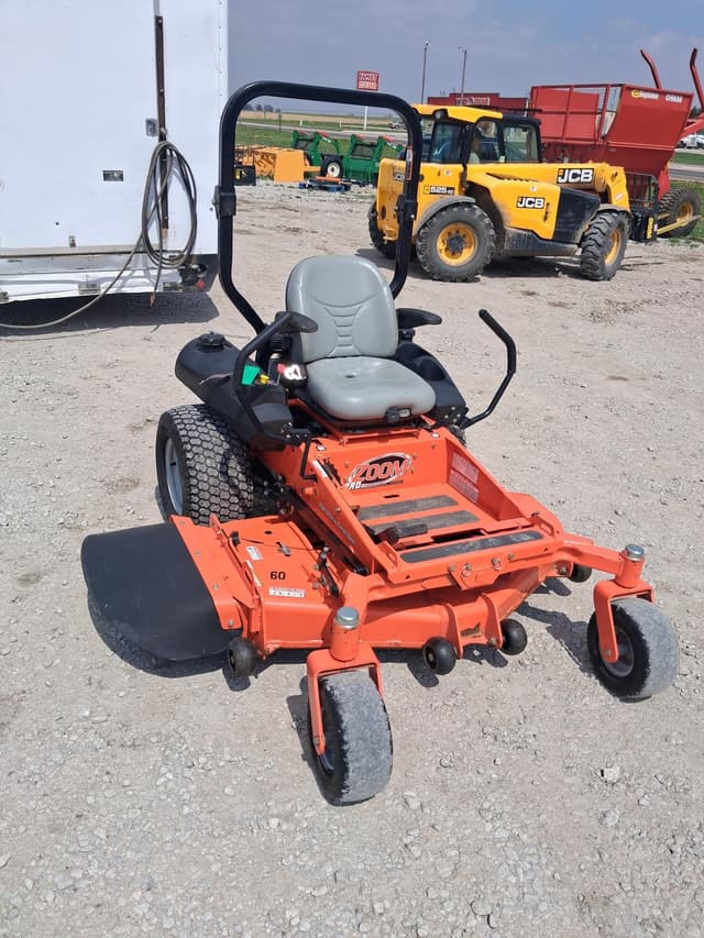 Image of Ariens Pro Zoom equipment image 3