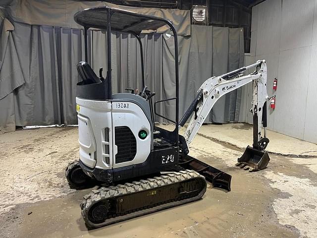 Image of Bobcat E20 equipment image 4