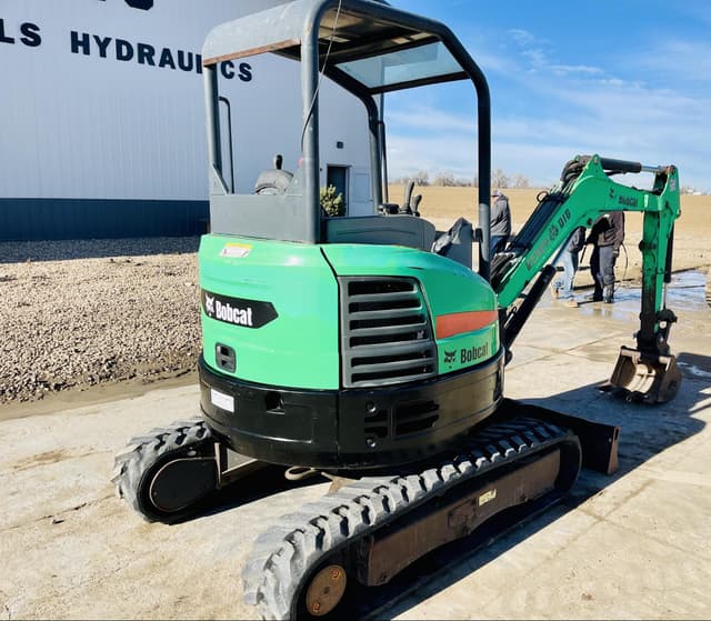 Image of Bobcat E26 equipment image 2