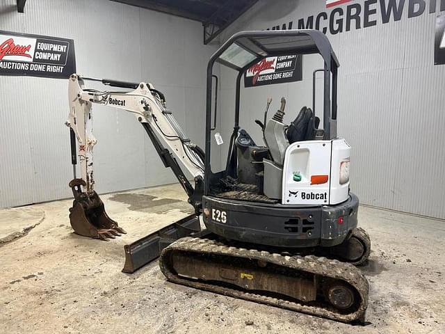 Image of Bobcat E26 equipment image 2