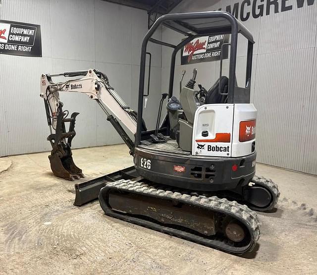 Image of Bobcat E26 equipment image 2