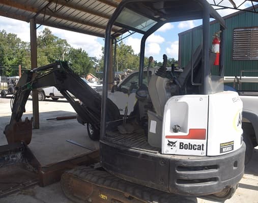 Image of Bobcat E32 equipment image 1