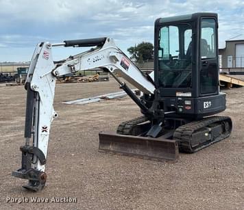 Main image Bobcat E32