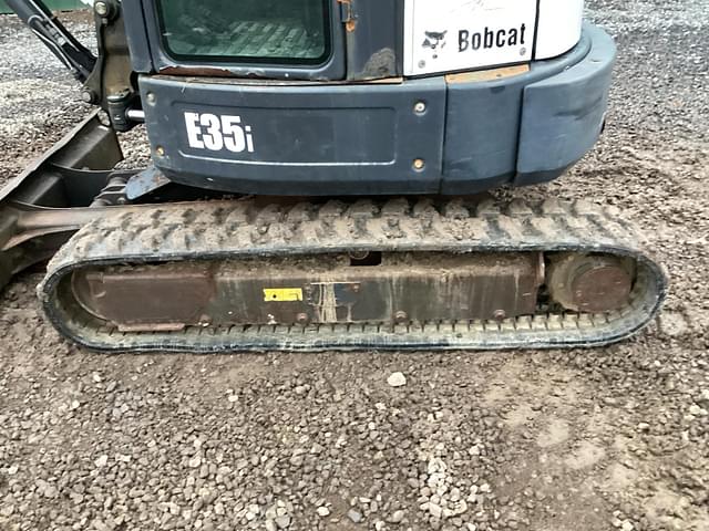 Image of Bobcat E35i equipment image 1