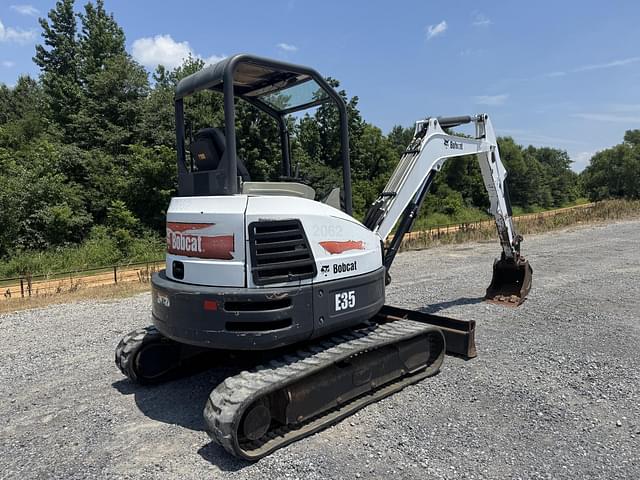Image of Bobcat E35 equipment image 4