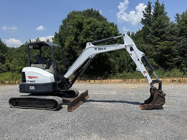 Image of Bobcat E35 equipment image 1