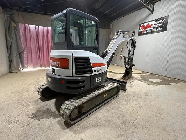 Image of Bobcat E35 equipment image 4
