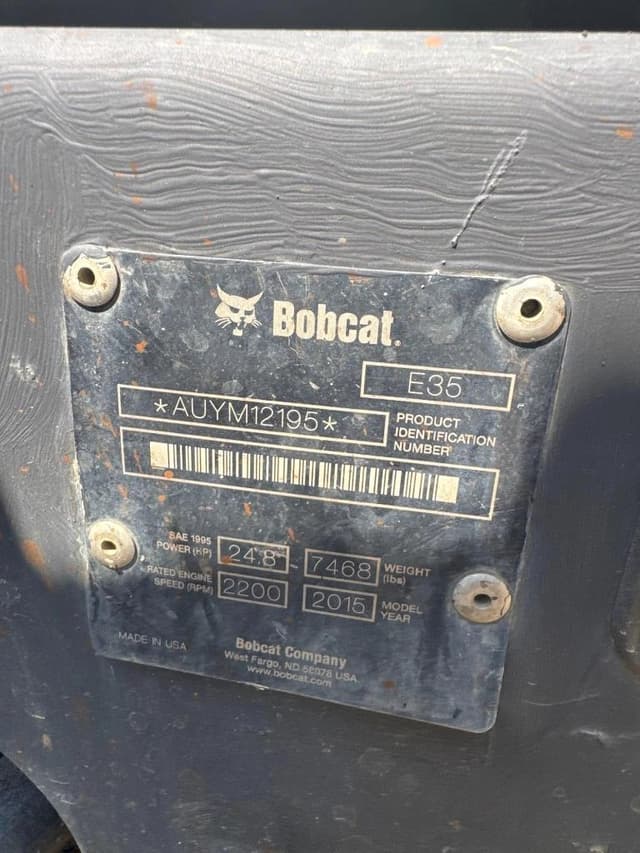 Image of Bobcat E35 equipment image 4