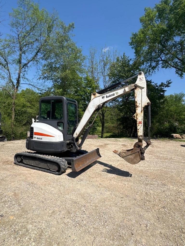 2015 Bobcat E35 Equipment Image0