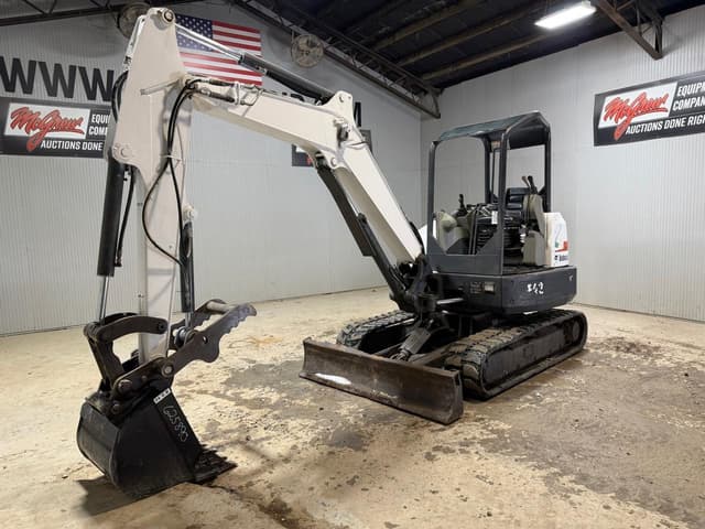 Image of Bobcat E42 equipment image 1