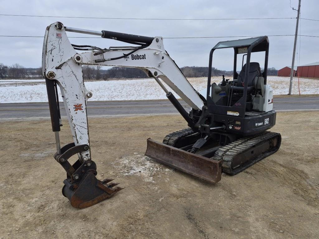2015 Bobcat E42 Equipment Image0