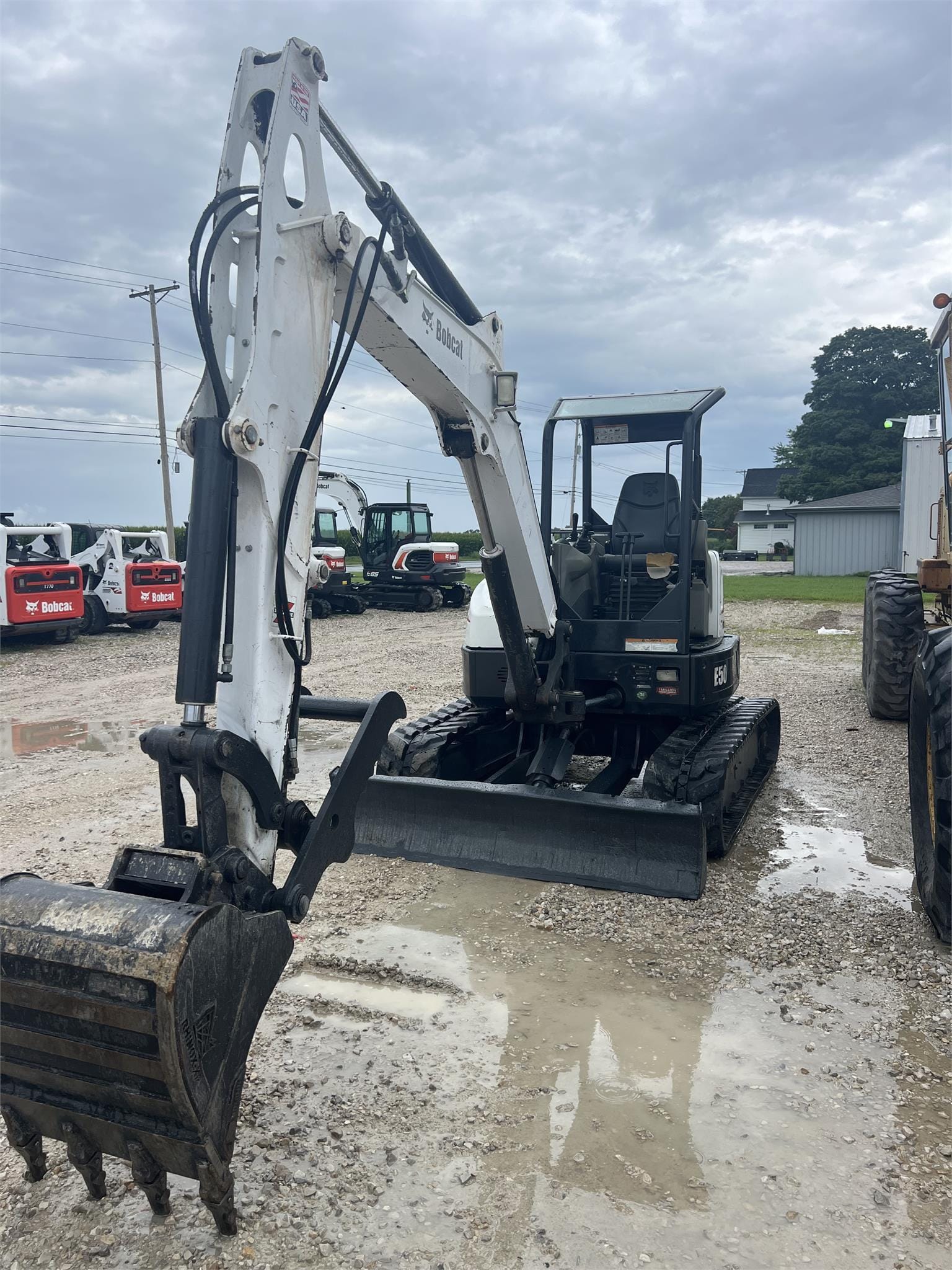 Main image Bobcat E50