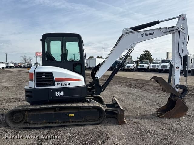 Image of Bobcat E50 equipment image 3