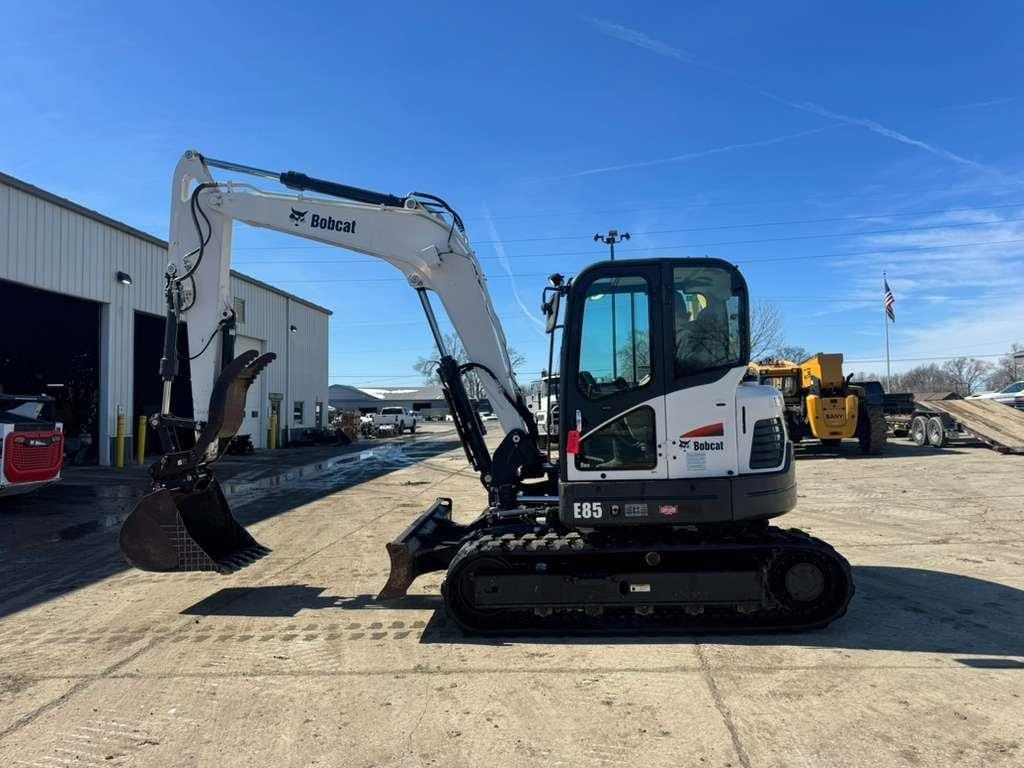 2015 Bobcat E85 Equipment Image0