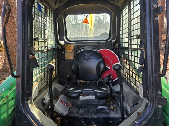 Image of Bobcat S530 equipment image 4