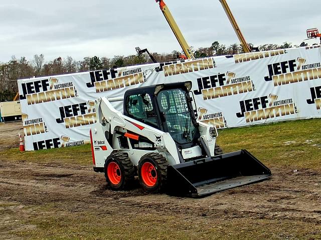 Image of Bobcat S530 equipment image 2