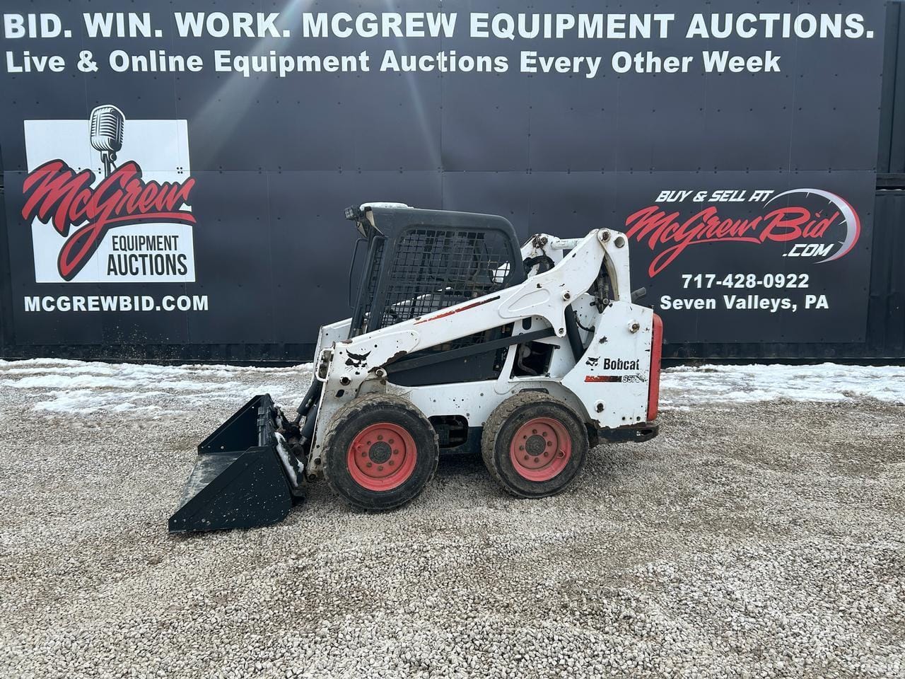2015 Bobcat S570 Equipment Image0
