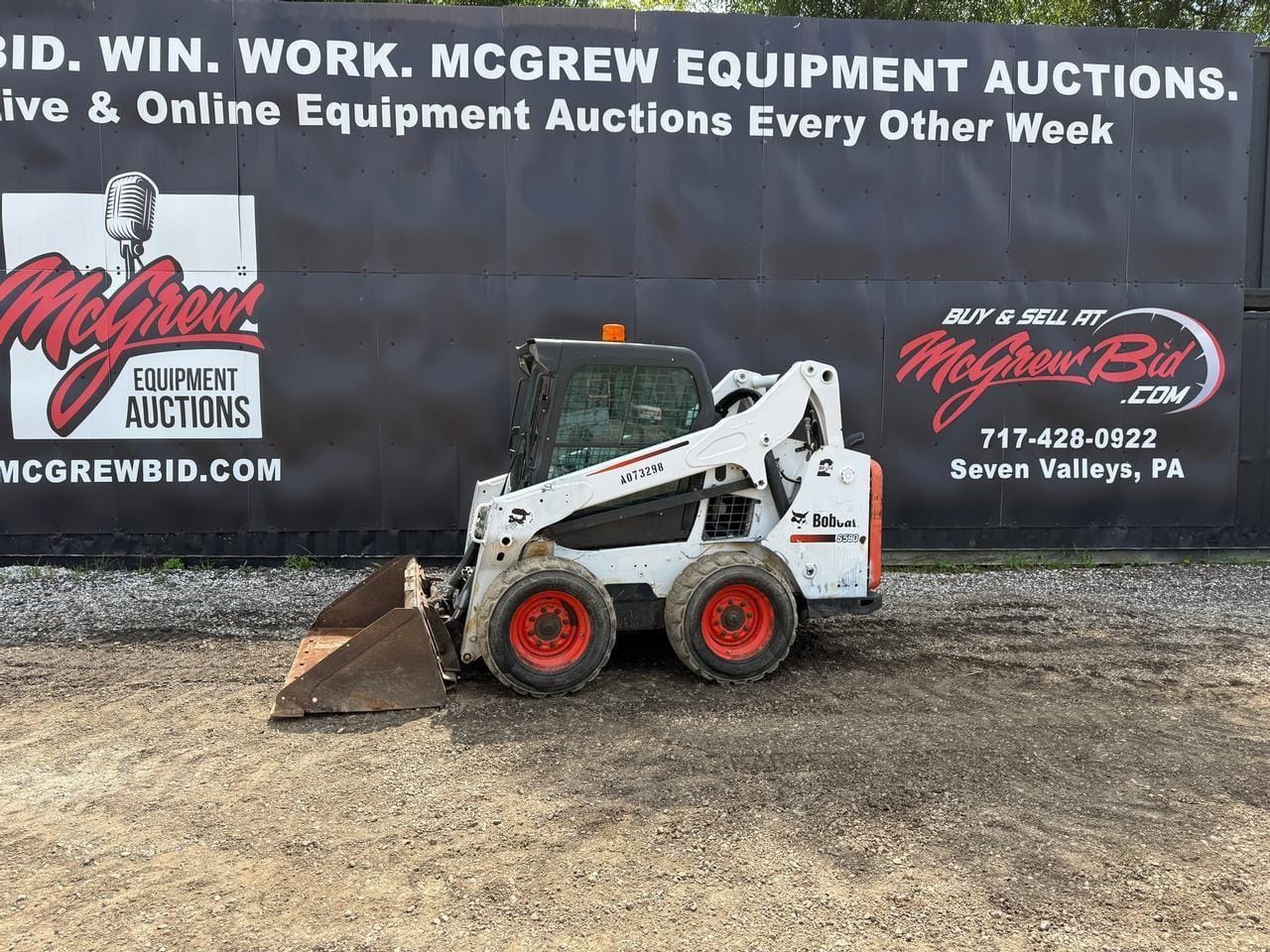 2015 Bobcat S590 Equipment Image0