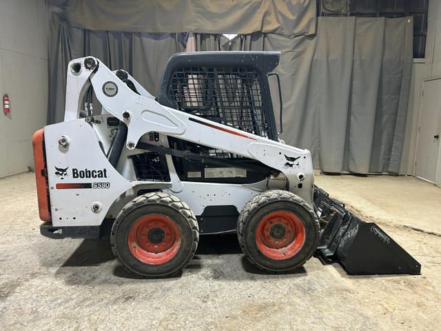 Image of Bobcat S590 equipment image 4