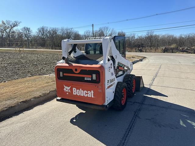 Image of Bobcat S590 equipment image 2