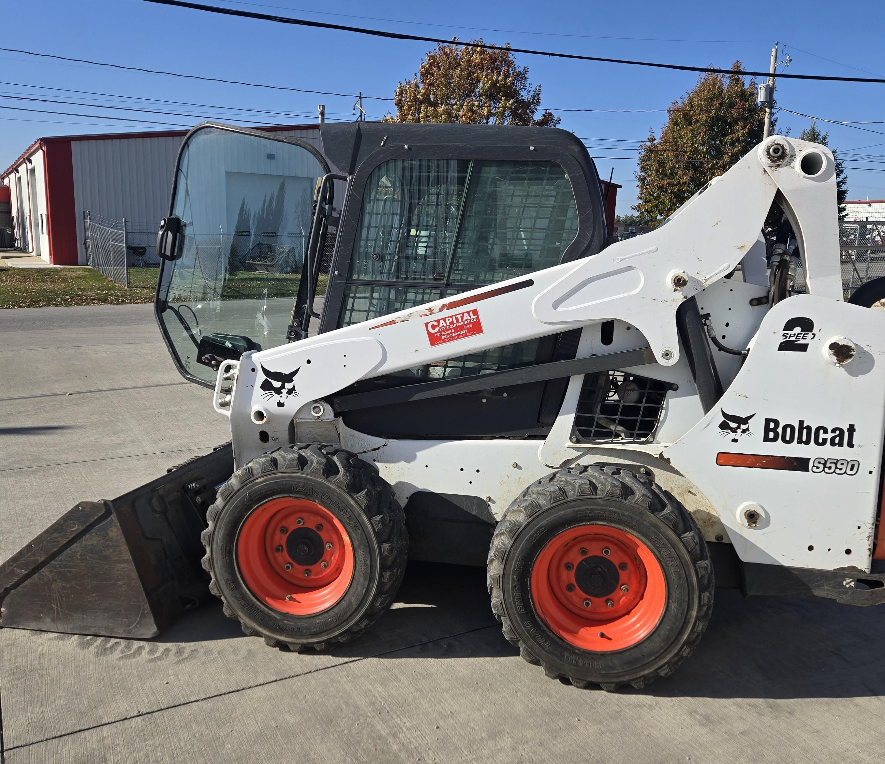 2015 Bobcat S590 Equipment Image0