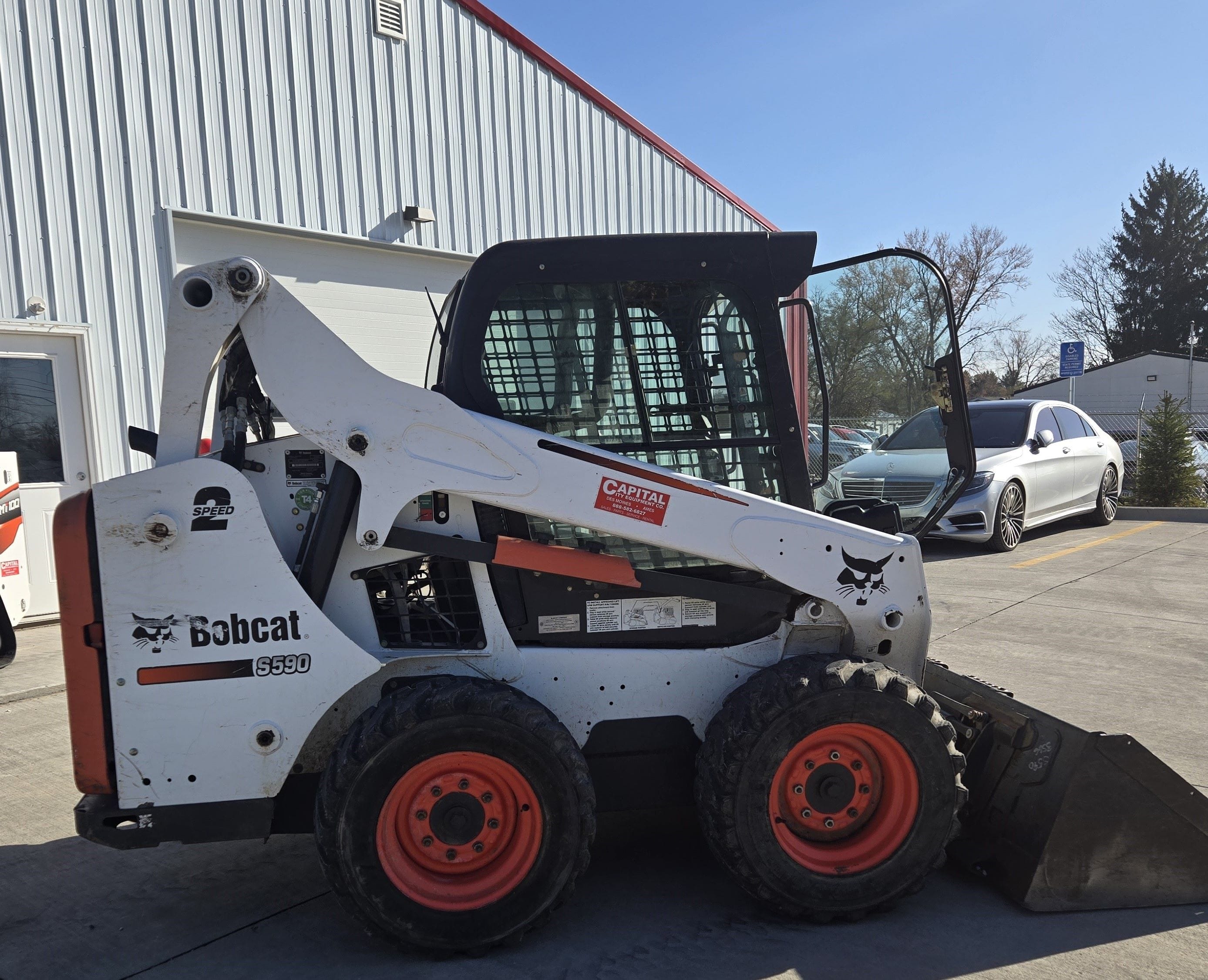 2015 Bobcat S590 Equipment Image0