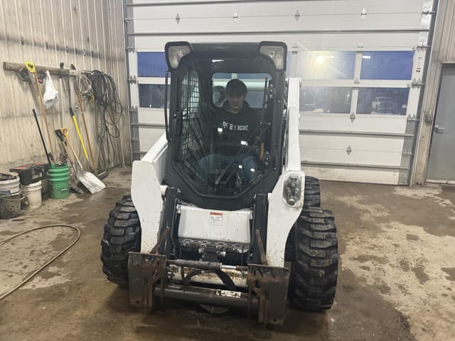 Image of Bobcat S650 equipment image 2