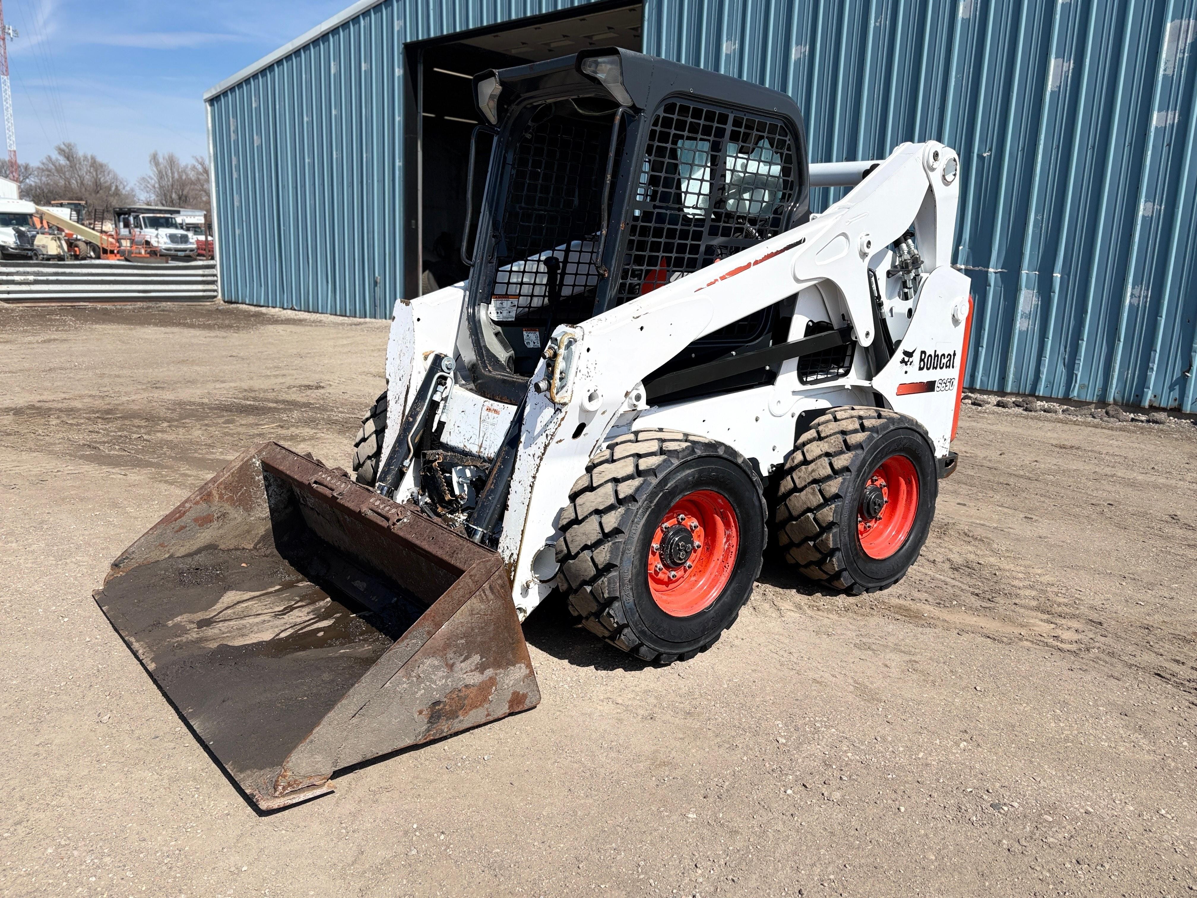 2015 Bobcat S650 Equipment Image0