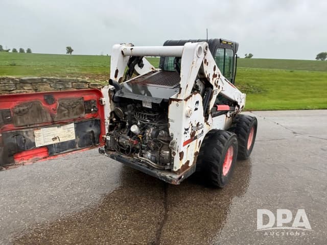 Image of Bobcat S650 equipment image 4