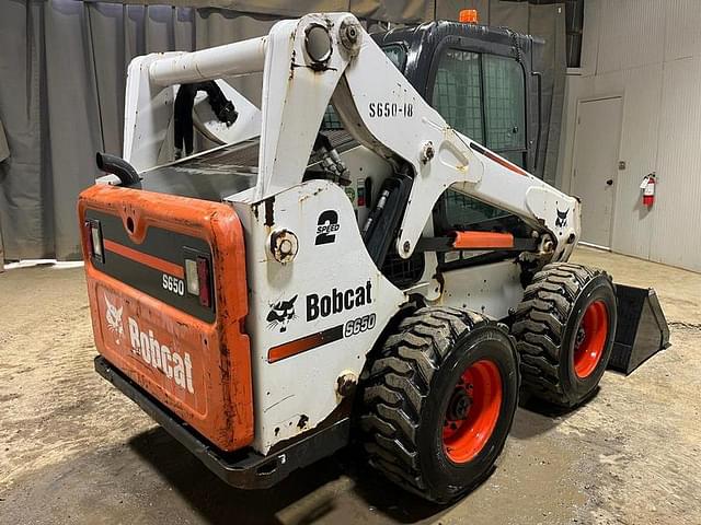 Image of Bobcat S650 equipment image 4