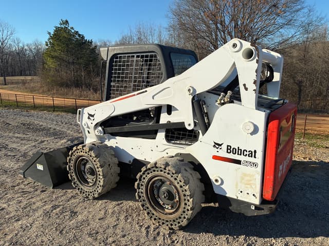 Image of Bobcat S750 equipment image 2
