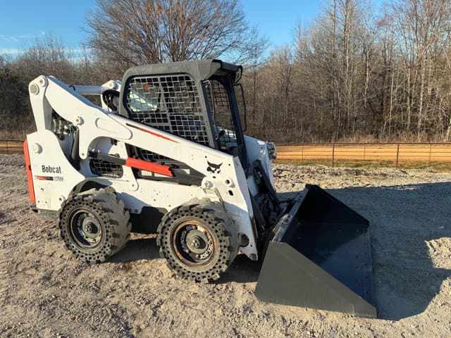 Image of Bobcat S750 equipment image 1