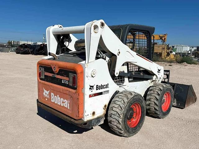 Image of Bobcat S770 equipment image 2