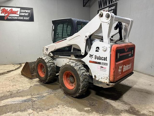 Image of Bobcat S850 equipment image 2