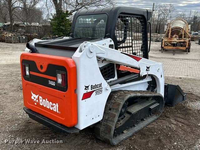 Image of Bobcat T450 equipment image 4