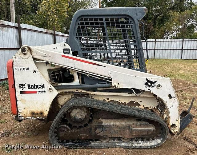 Image of Bobcat T450 equipment image 3