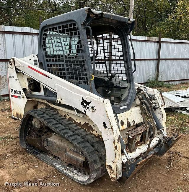 Image of Bobcat T450 equipment image 2