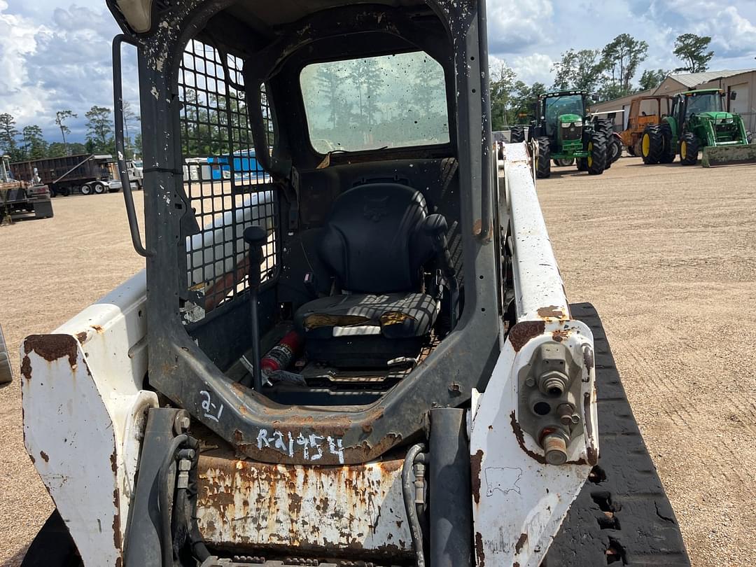 Image of Bobcat T550 Image 1