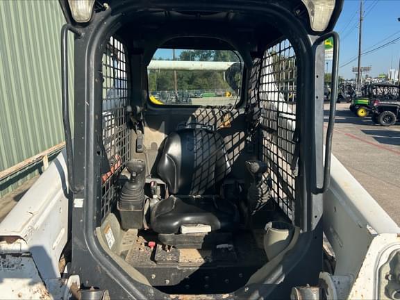 Image of Bobcat T590 equipment image 4