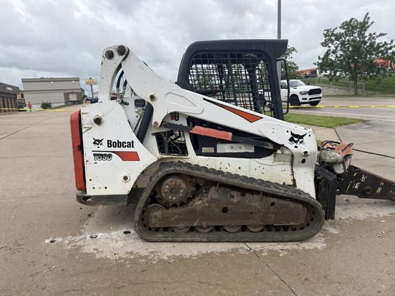 2015 Bobcat T590 Equipment Image0