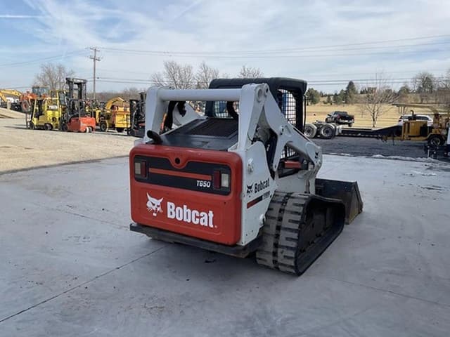 Image of Bobcat T650 equipment image 3