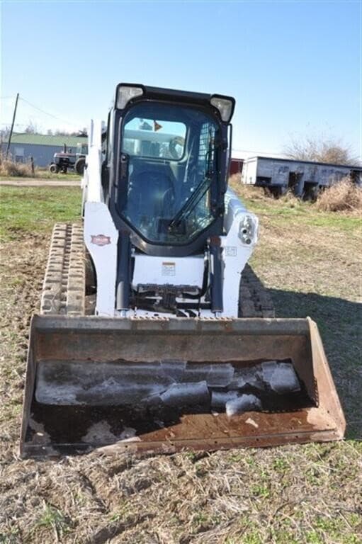 Image of Bobcat T650 equipment image 2