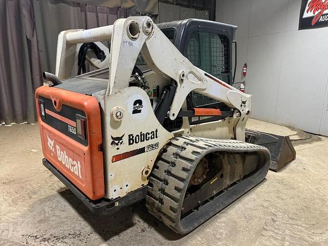 Image of Bobcat T650 equipment image 4