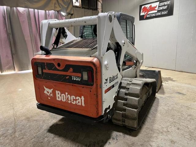 Image of Bobcat T650 equipment image 4
