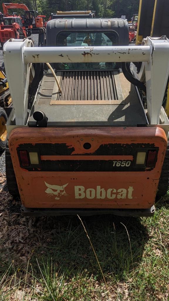 Image of Bobcat T650 equipment image 1