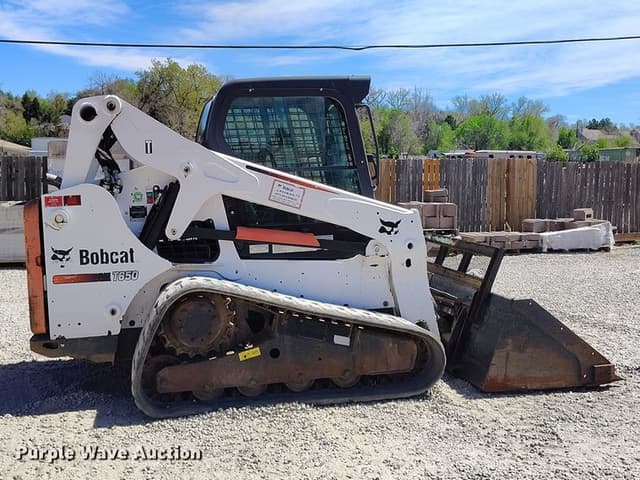Image of Bobcat T650 equipment image 3