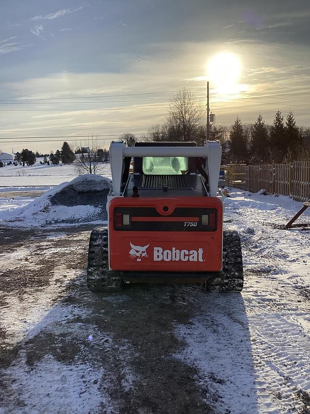 Image of Bobcat T750 equipment image 3